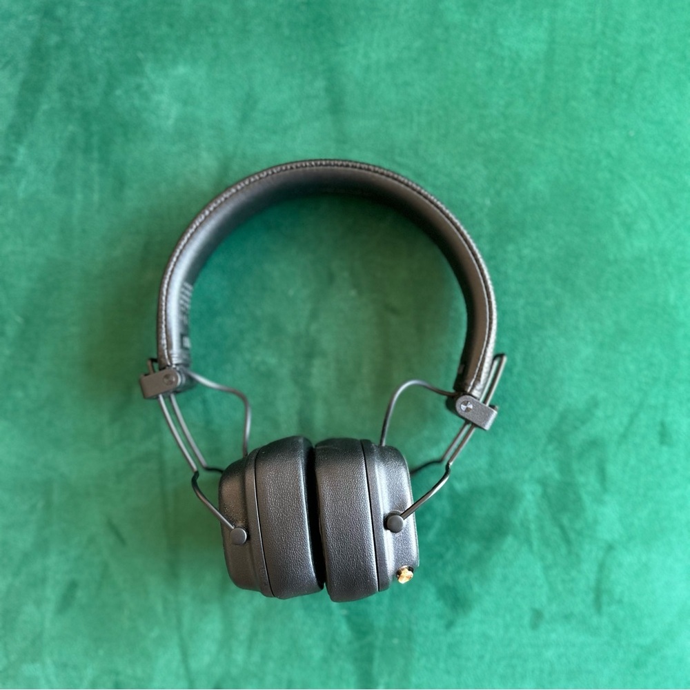 Marshall Major V On-Ear Headphones 🎧